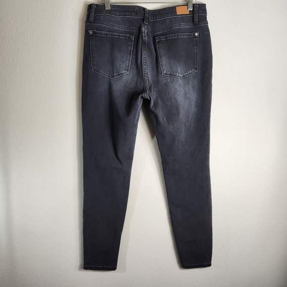 Judy Blue Womens Mid Rise Faded Black Skinny Fit Jeans-Size 11/30 - Picture 6 of 9